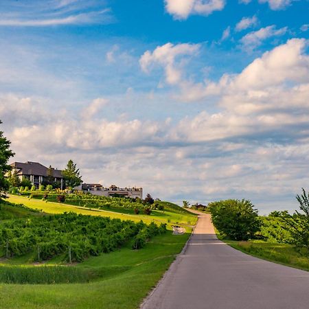 “Hygge” 3Bdr Townhouse, Close To Beach, Park & Wineries! Traverse City Bagian luar foto
