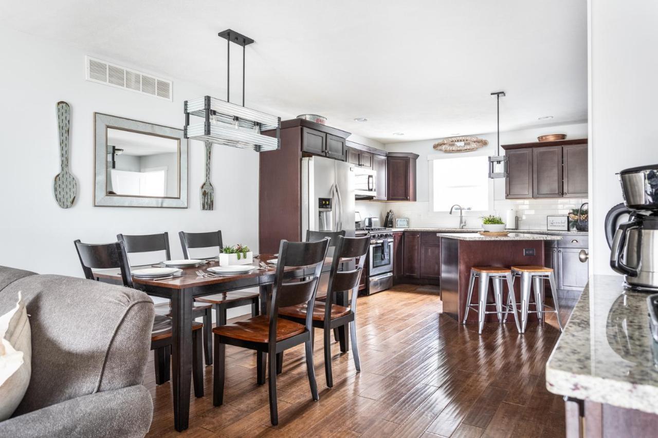 “Hygge” 3Bdr Townhouse, Close To Beach, Park & Wineries! Traverse City Bagian luar foto